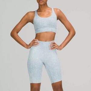 NWOT Fast and Free High Rise Short 10” City Grit White Blue Fog